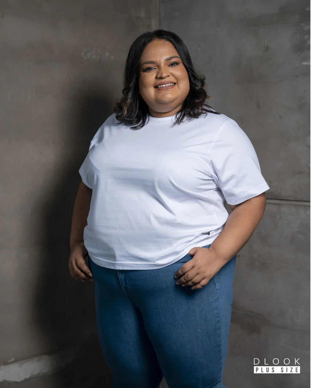 WOMEN'S CREW NECK T SHIRT-WHITE