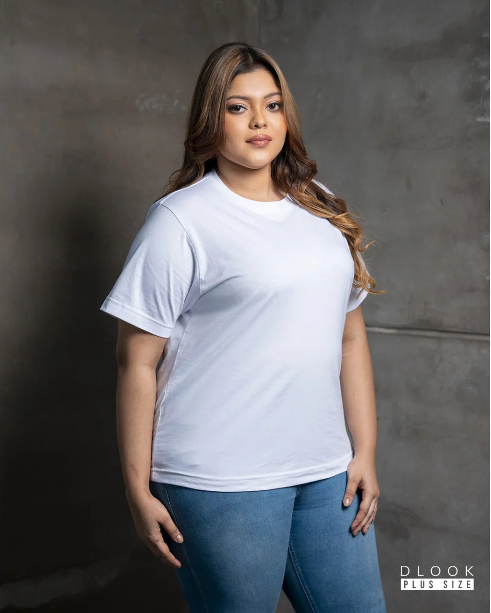 WOMEN'S CREW NECK T SHIRT-WHITE
