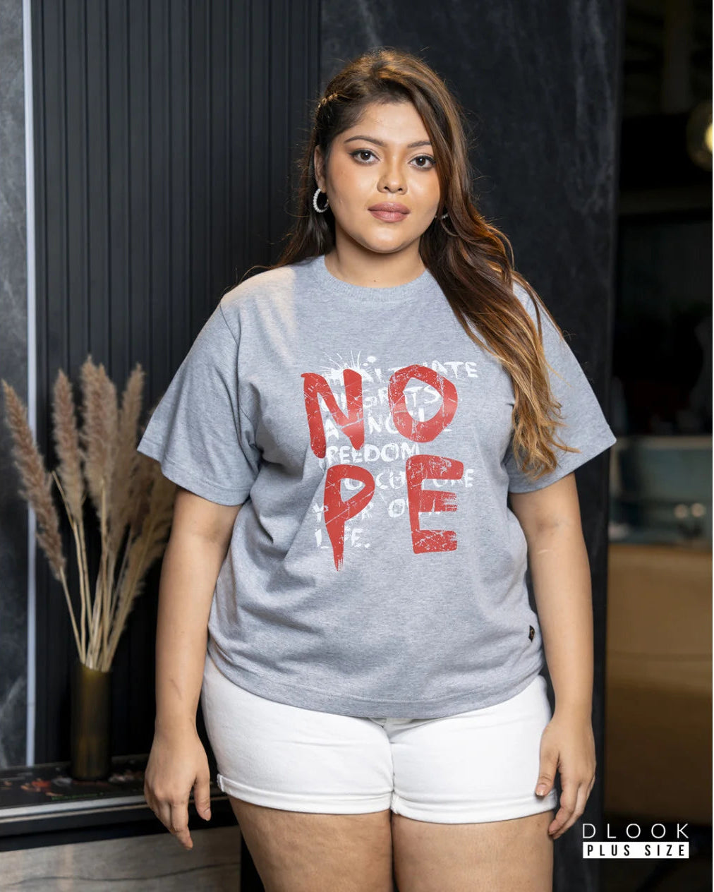 WOMEN'S GRAPHIC T SHIRT-GREY